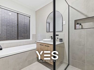 6 Heart Loop, Clyde North