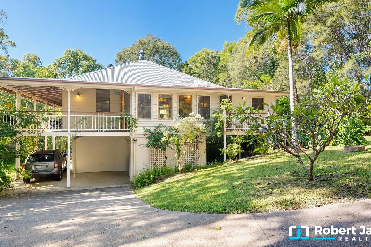 14 Lakeway Drive, Cooroibah