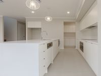 37 Prahan Crescent, Parkinson