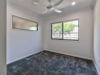 2 / 28 Earl St Vincent Circuit, Eli Waters