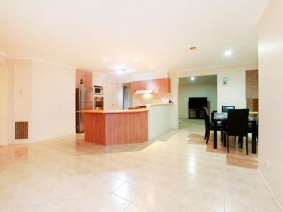 12 Norwegian Way, Narre Warren South