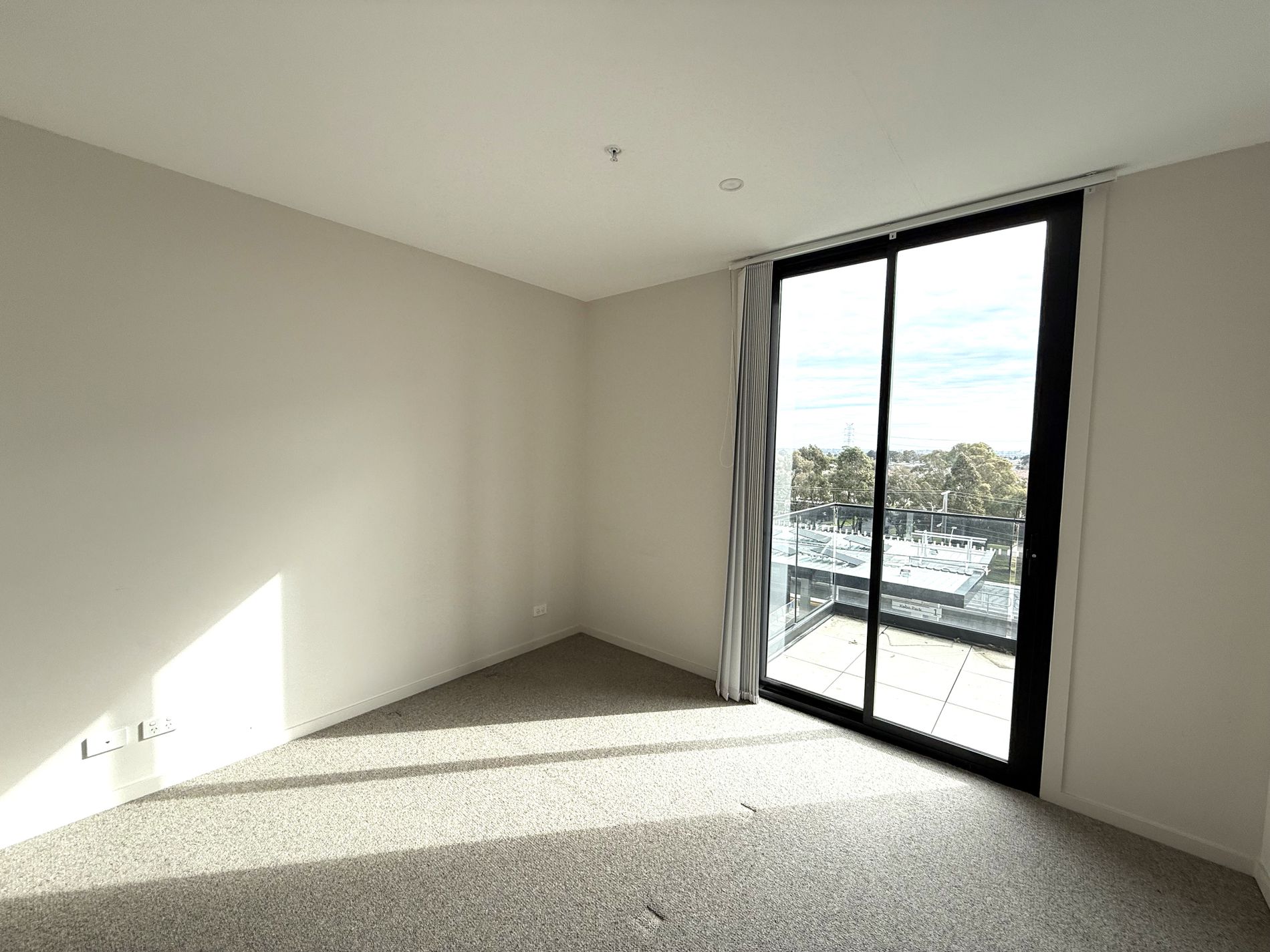 403a / 51 Johnson St, Reservoir