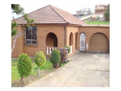 16 Dean Road, Warrawong