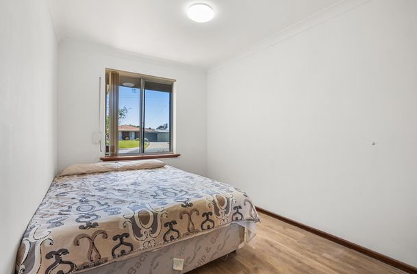 6 Breaden Drive, Cooloongup