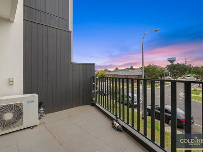 9B Obsidian Avenue, Tarneit