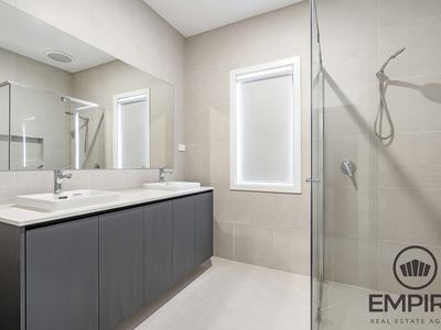 76 Gippsland Avenue, Clyde North