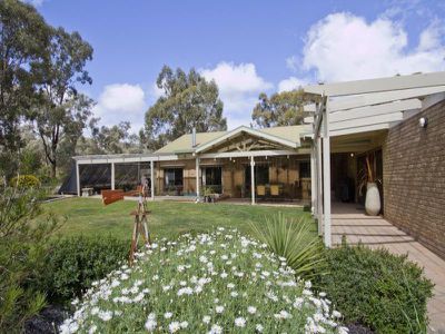 140 Turners Road, Strathfieldsaye