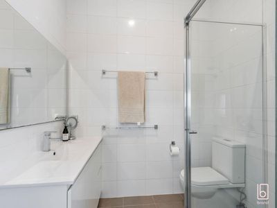 242a Buff Point Avenue, Buff Point