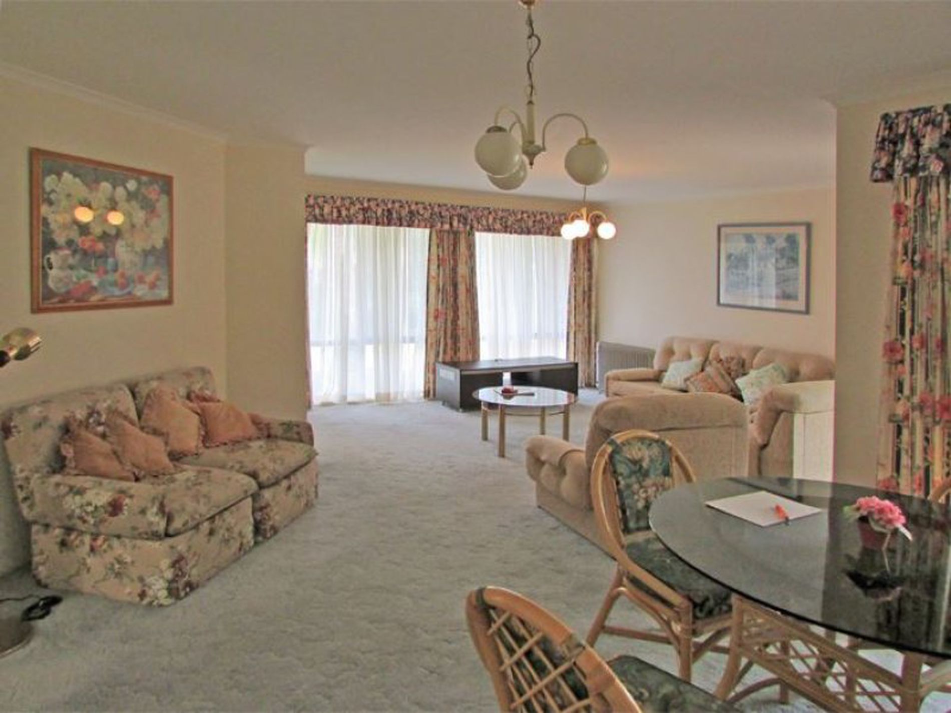 8 Bushland Avenue, Mollymook