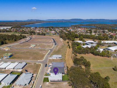 32 Iluka Boulevard, Forster