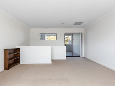 25 / 1-15 Tulloch Drive, St Clair