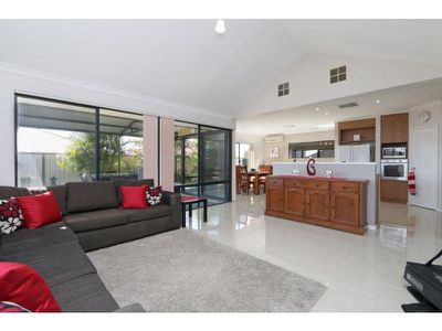 34 Barfield Road, Hammond Park