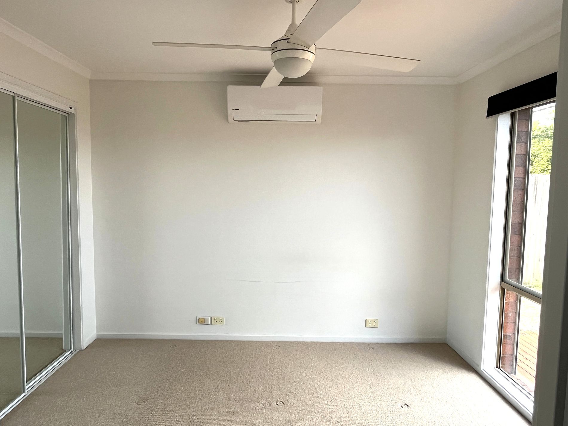 8 Trixia Place, Leopold