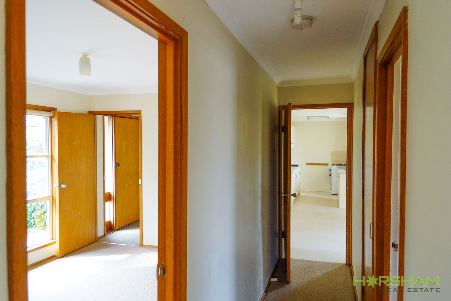 8 Shirley Street, Horsham