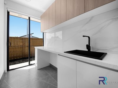 16 Whippet , Tarneit