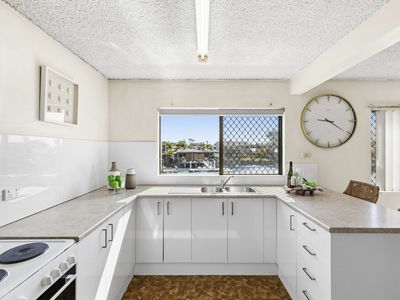 2 / 22 Pangarinda Place, Mooloolaba
