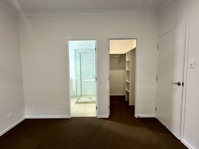 34 John St, Walloon