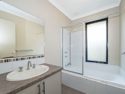 12 Hay Road, Byford