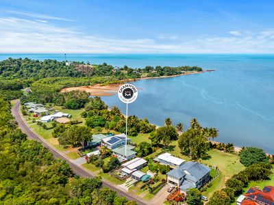 86 Bay Road, Coconuts