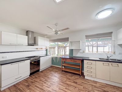 22 Brigalow Way, Armadale