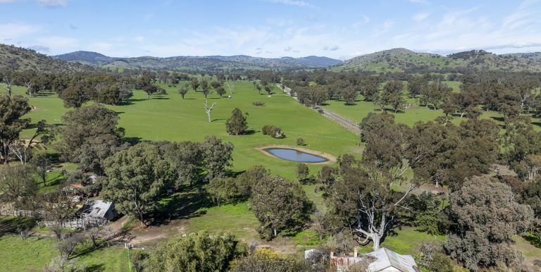 10 Dunnings Road, Balmattum