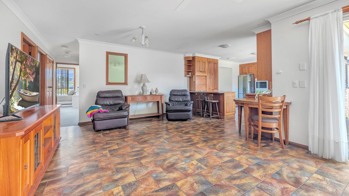 51 Tatiara Street, Dalmeny