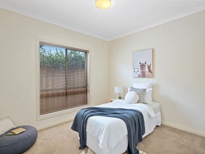 4 / 6 Friswell Avenue, Flora Hill