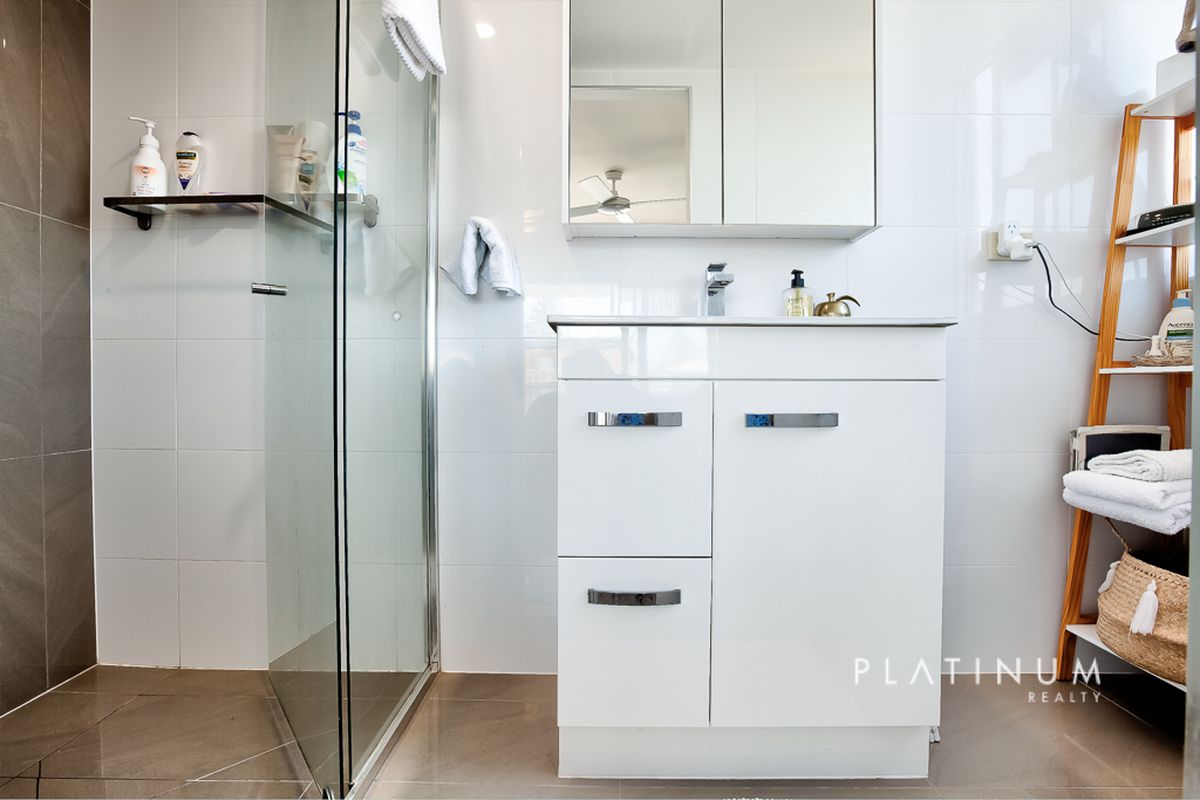 9 / 158 Hedges Avenue, Mermaid Beach