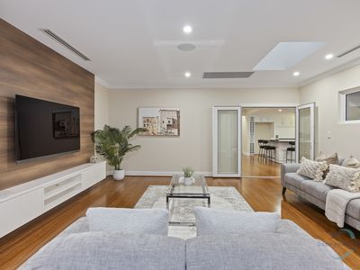 4 Malibu Entrance, Iluka