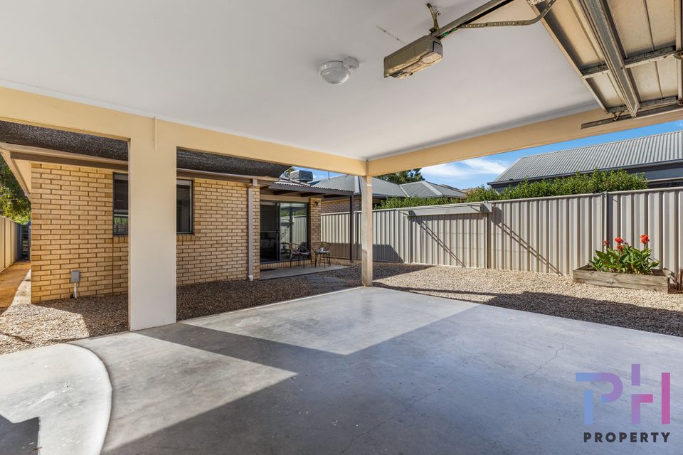 5 / 4-6 Greenview Circuit, Epsom