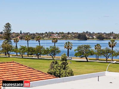 22 / 132 Terrace Road, Perth
