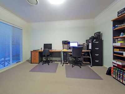 22 Feathertail Place, Gumdale