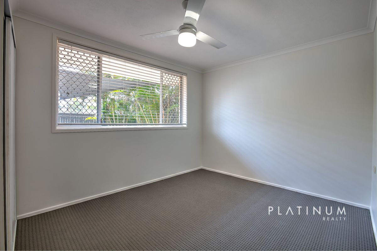 1 / 74 Tallebudgera Drive, Palm Beach