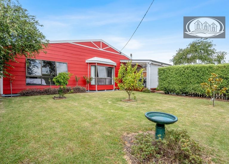 37 Waterford Avenue, Portland