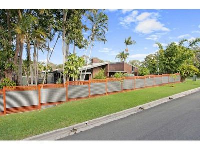 27 Sunrise Avenue, Tewantin