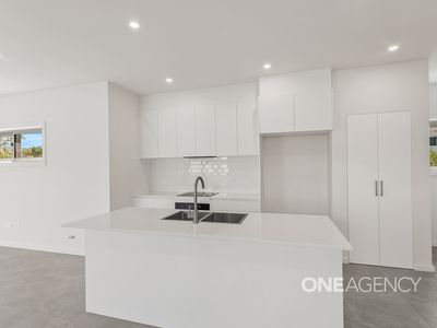 2 / 34 Day Street, Lake Illawarra