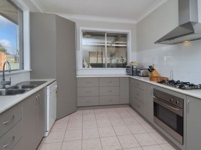 43 Hawkins Street, West Lamington