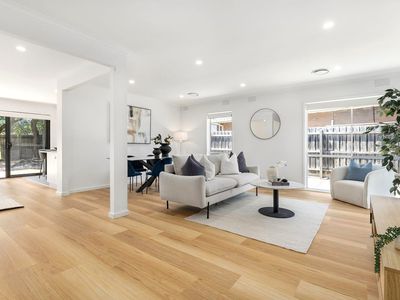 43 Ester Crescent, Clayton South