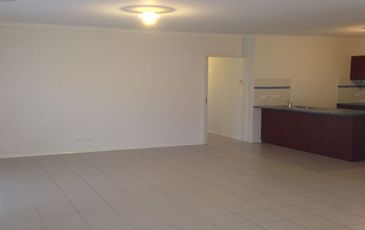 32 Cranbrook Circuit, Officer