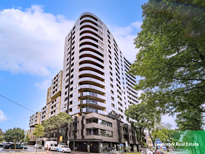 1304 / 33 BLACKWOOD STREET, North Melbourne