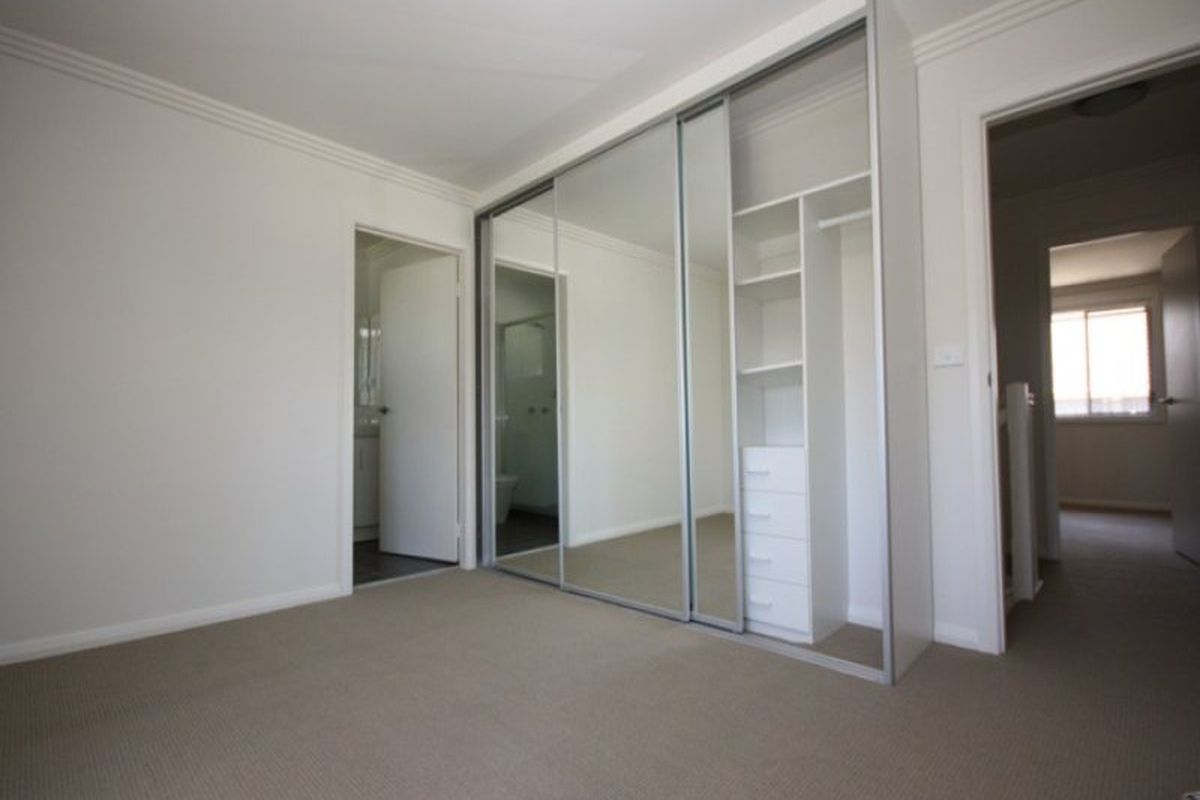32 / 100 Kenyons Road, Merrylands