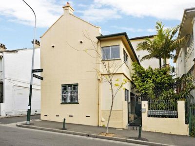 4 / 1 Hughes St, Potts Point