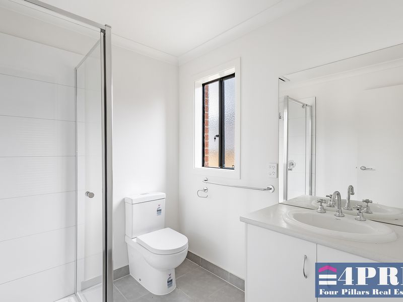 8 Hadlow Court, Sunbury, Sunbury - Thumbnail 8
