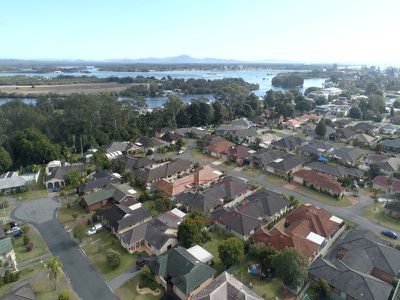 2 / 12 Cedar Grove, Forster