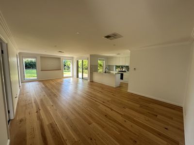 93 Champagne Drive, Dubbo