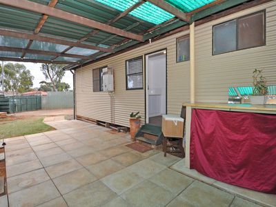 17 Blackall Place, Kalgoorlie
