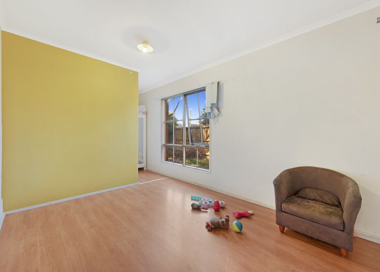 2 Kings Court, Oakleigh East