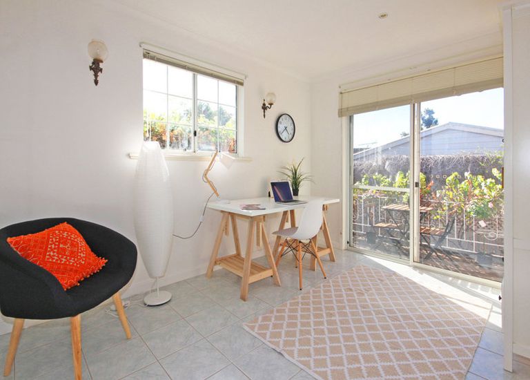 2A Anglesey Avenue, St Georges