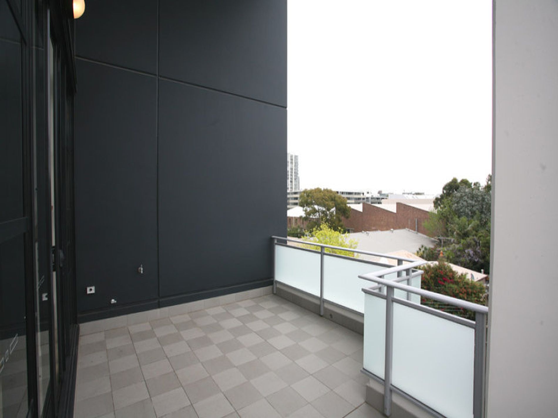 3404 / 2 Nassau Lane  enter via Eve Street, Erskineville