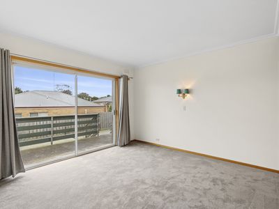 98 Kensington Road, Leopold